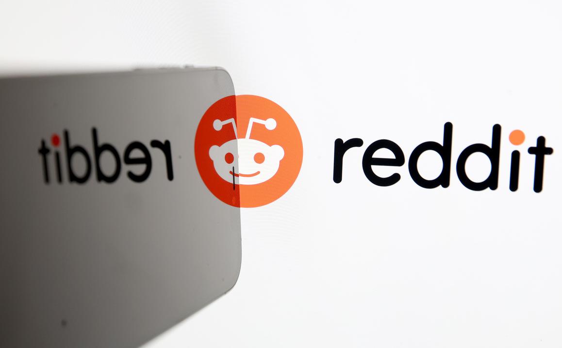 Bloomberg узнал об оценке интернет-форумов Reddit перед IPO в $5 млрд